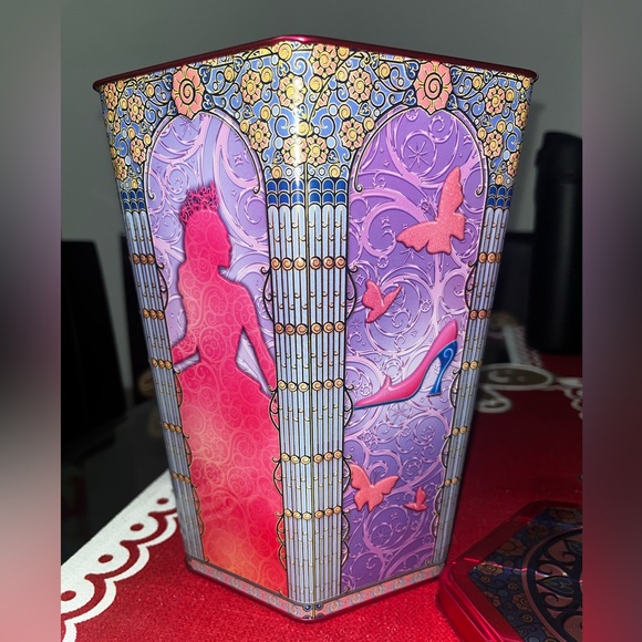 WICKED GLINDA AND ELPHABA POPCORN 🍿 TINS! Regal exclusives limited edition! - Picture 7 of 12